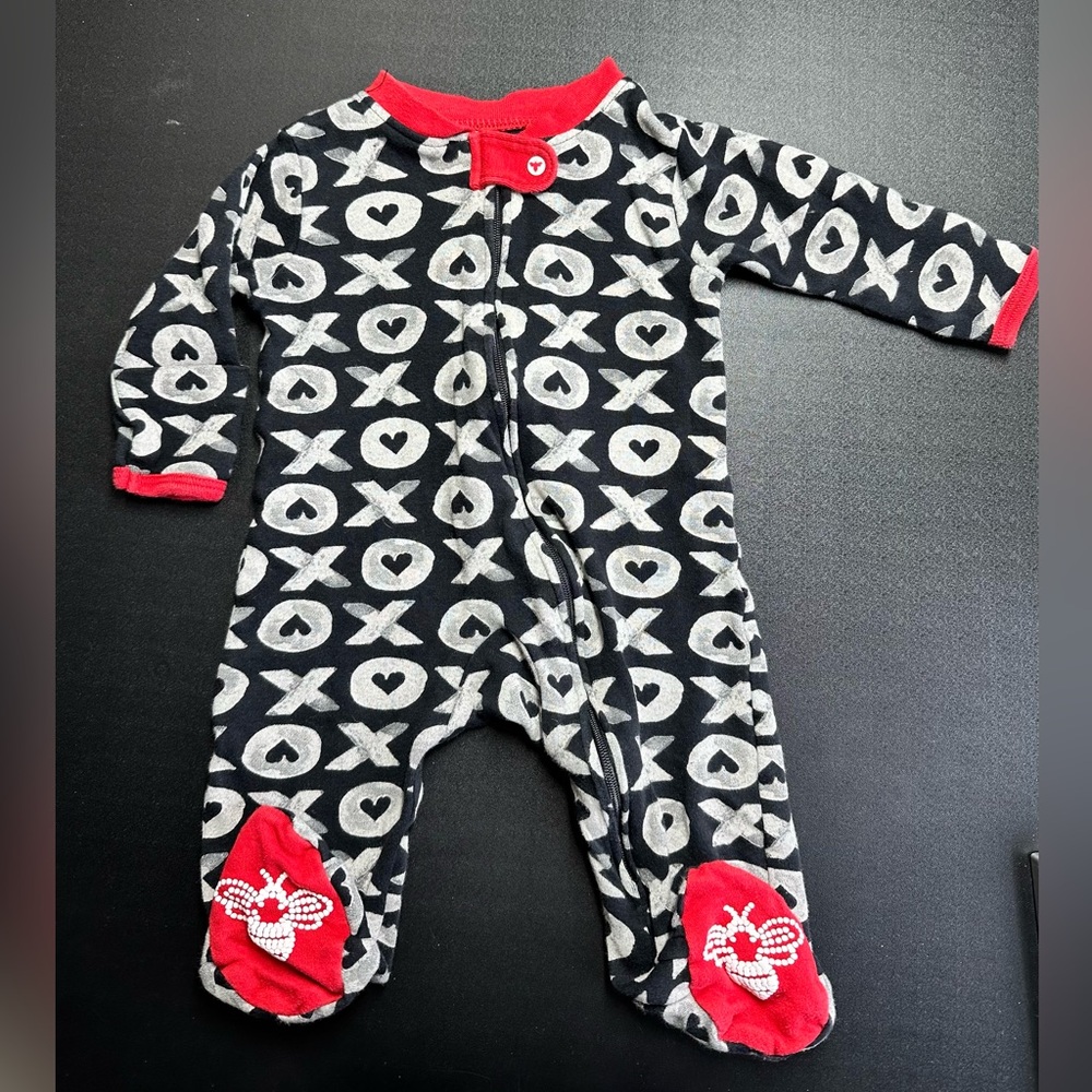Burt’s Bees Baby Organic Cotton Sleeper 0–3 Months | Valentine XO Heart